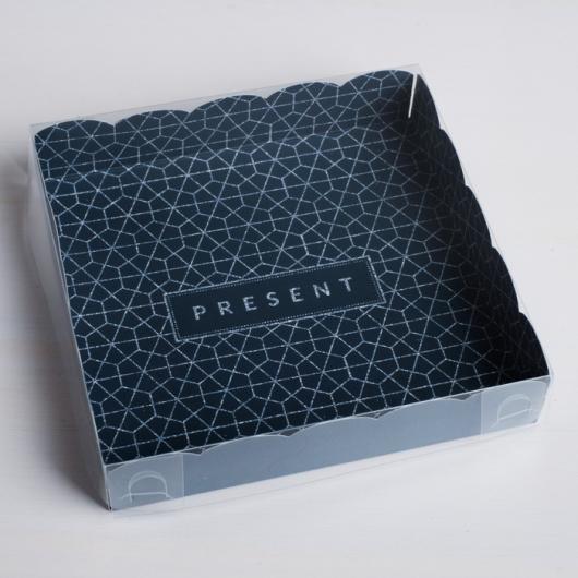 Коробка для кондитерских изделий с PVC-крышкой Present, 21 × 21 × 3 см